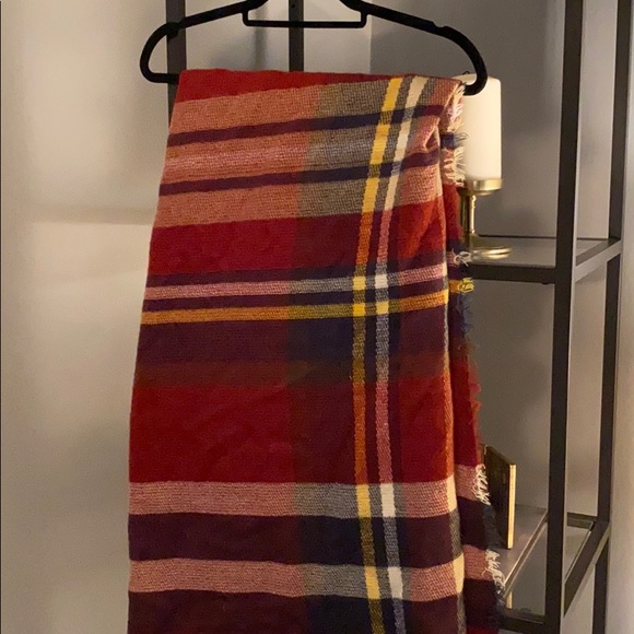 Zara fall scarf - Picture 2 of 2